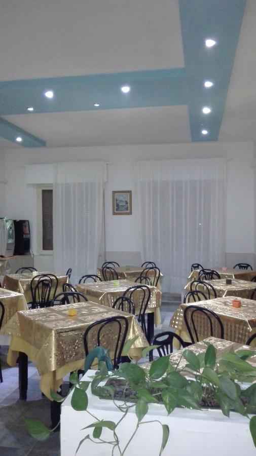 Hotel Villa Lorena Rimini Eksteriør billede