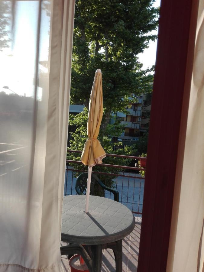 Hotel Villa Lorena Rimini Eksteriør billede