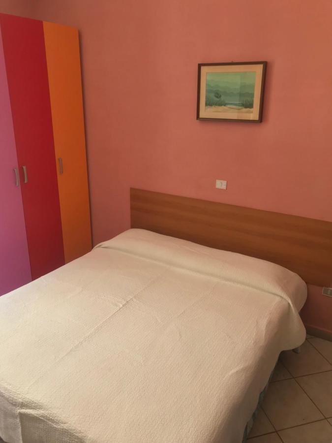 Hotel Villa Lorena Rimini Eksteriør billede