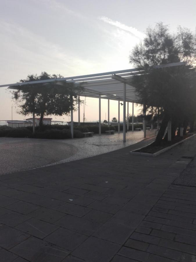 Hotel Villa Lorena Rimini Eksteriør billede