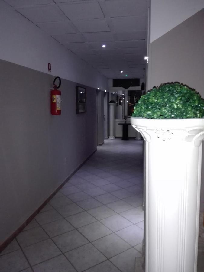 Hotel Villa Lorena Rimini Eksteriør billede