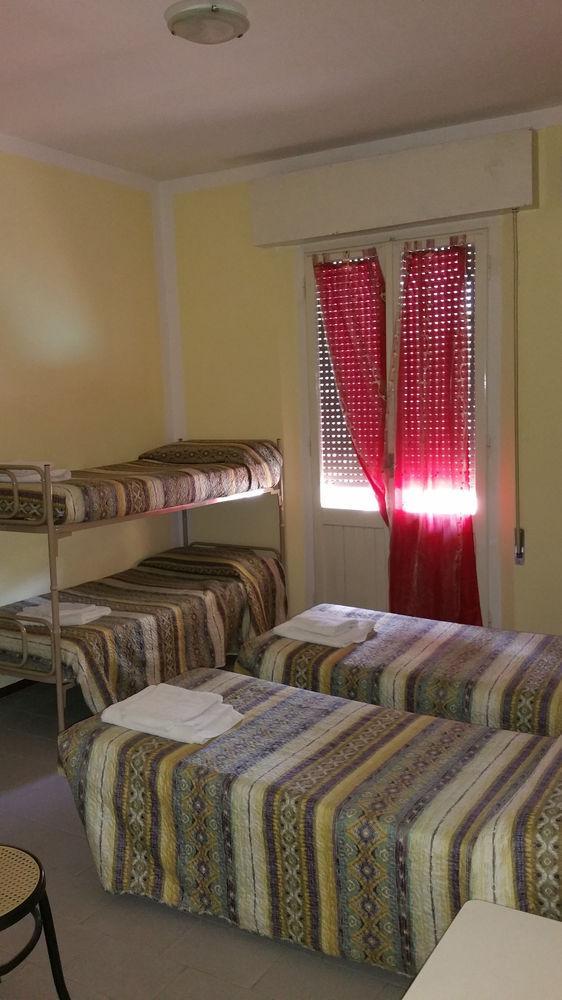 Hotel Villa Lorena Rimini Eksteriør billede